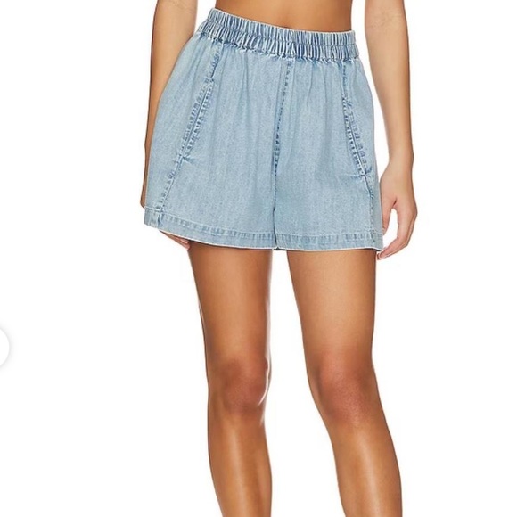 We The Free Pants - Free People We The Free Denim Chambray Flowy Shorts Size XS
